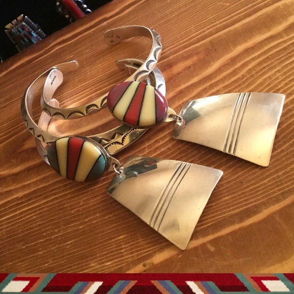 NATIVE AMERICAN TURQUOISE FM STERLING SILVER LARGE STATEMENT EARRINGS - Picture 3 of 8